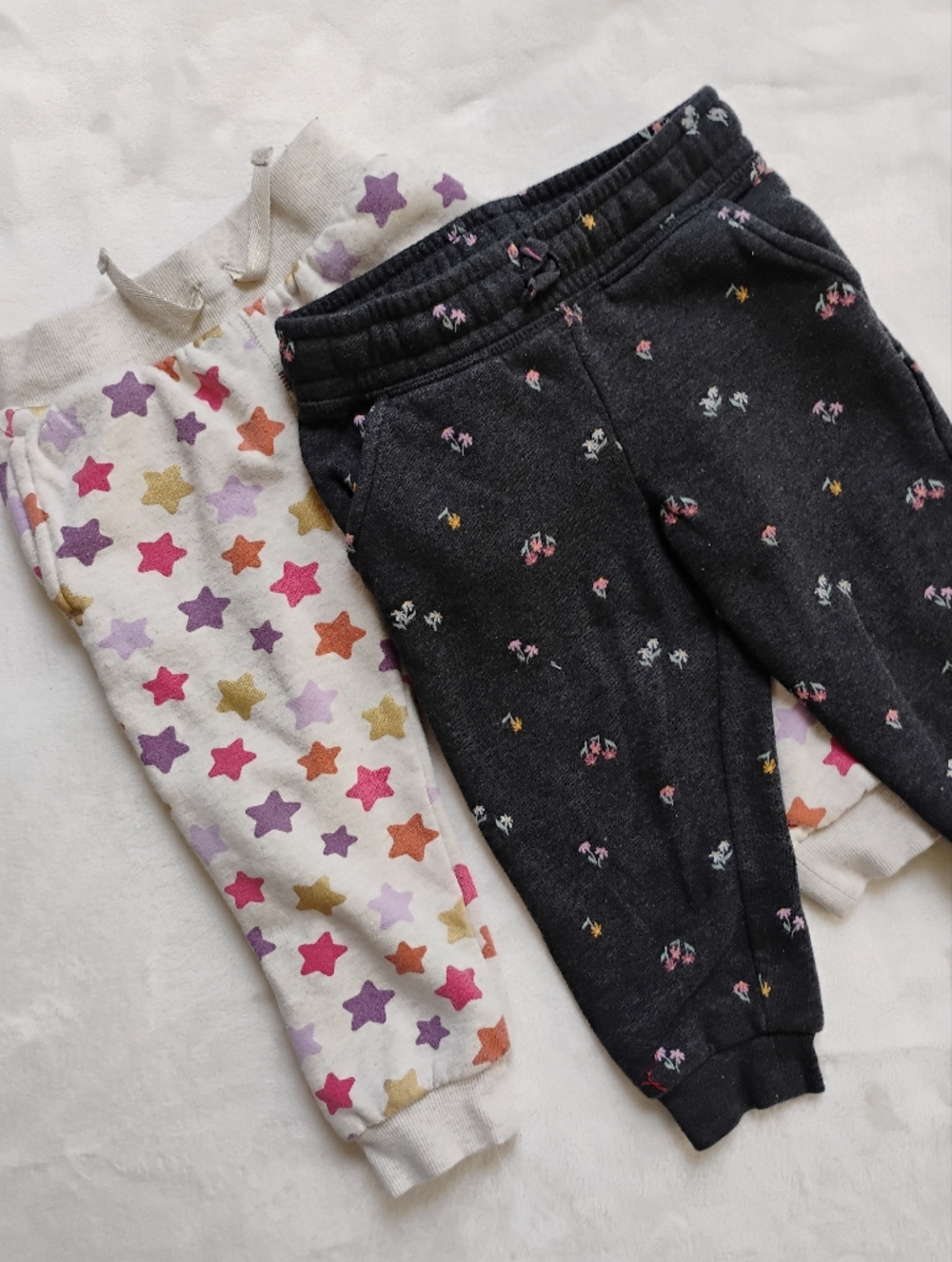 Lot Of 2 Toddler Sweat Pants | Multicolor Stars & Gray Floral | 2T